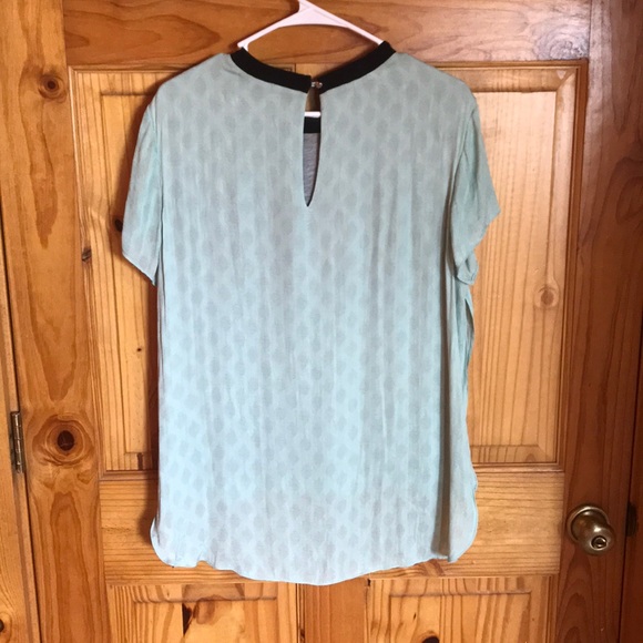 High-Low Top - Picture 4 of 4